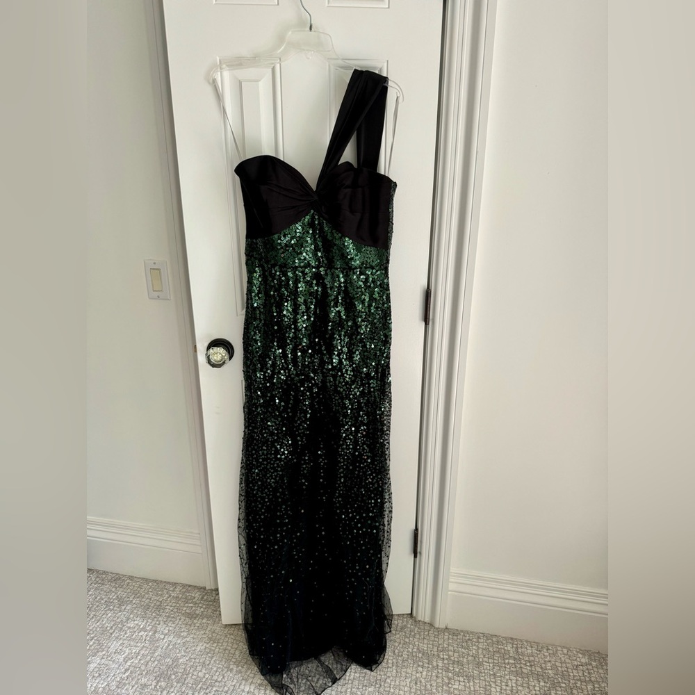 Marchesa Notte gown. NWT